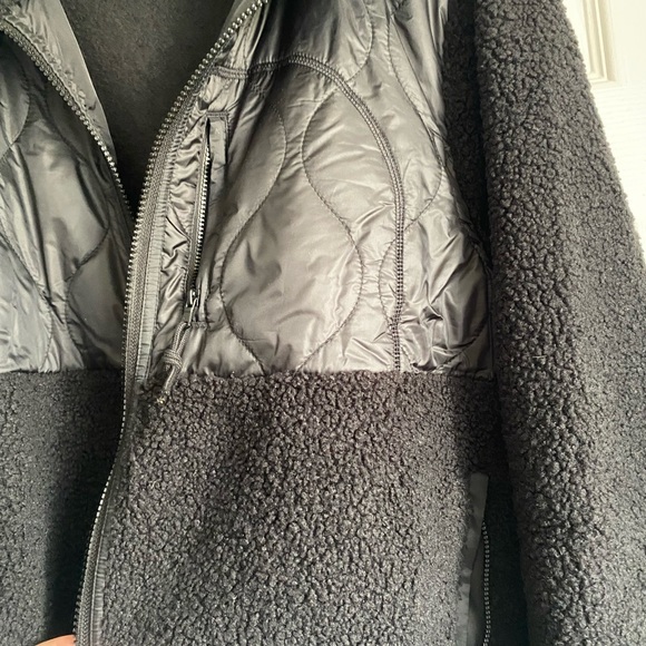 NWOT Old Navy Black Jacket - Picture 2 of 3